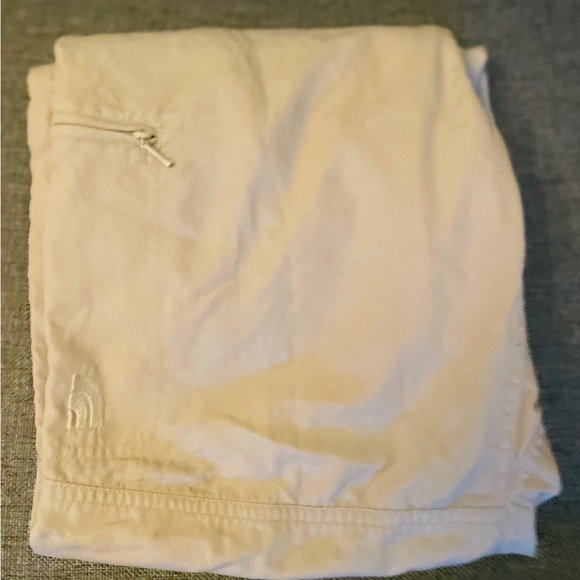 The North Face Paramount Outdoors Pants | EXCELLENT LIKE NEW! - Picture 5 of 11